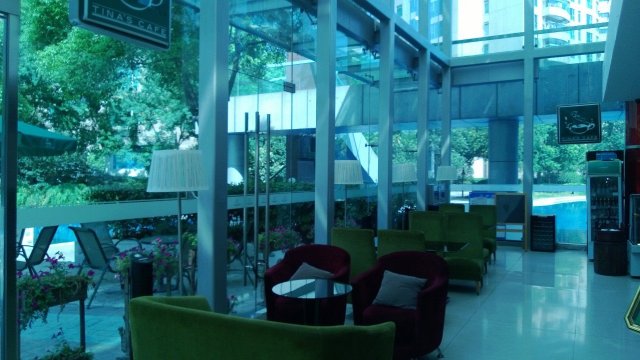 Cafe at the gym-really inviting and new.  Hope they serve good coffee!